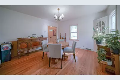 1205 W 6th Avenue, Rochelle, IL 61068 - Photo 4