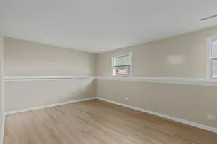 1903 Highview Ave, McHenry, IL 60050 - Photo 8