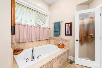 [Address not provided], Aurora, IL 60506 - Photo 16