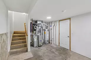 1548 Grand Dr, Dekalb, IL 60115 - Photo 26