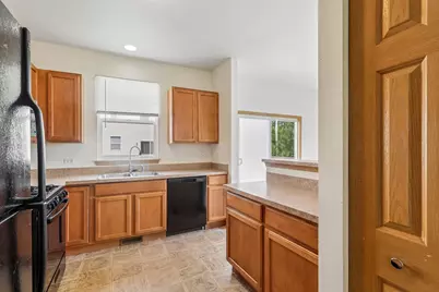 1548 Grand Drive #6, Dekalb, IL 60115 - Photo 12