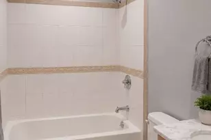 2443 W Harrison St, Chicago, IL 60612 - Photo 10