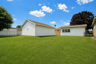 3209 Cornell Rd, Waukegan, IL 60087 - Photo 6