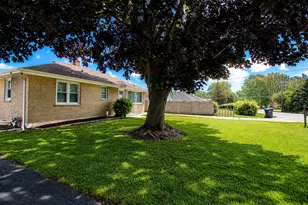 3209 Cornell Rd, Waukegan, IL 60087 - Photo 2