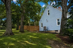 909 Glen Ave, Marseilles, IL 61341 - Photo 6