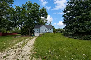 909 Glen Ave, Marseilles, IL 61341 - Photo 2