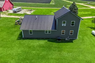 15564 W Fisher Rd, Lena, IL 61048 - Photo 8