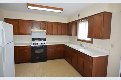 370 Eastern Avenue #370, Barrington, IL 60010 - Photo 2