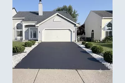 9 E Country Walk Drive, Round Lake Beach, IL 60073 - Photo 1