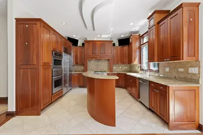7001 Laramie Avenue, Skokie, IL 60077 - Photo 16