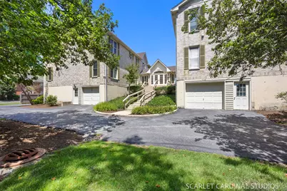 528 Pershing Avenue #E, Glen Ellyn, IL 60137 - Photo 14