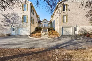 528 Pershing Ave, Glen Ellyn, IL 60137 - Photo 1