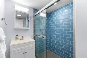 6150 N Keating Ave, Chicago, IL 60646 - Photo 30