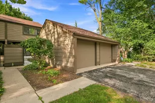 175 N Glengarry Dr, Geneva, IL 60134 - Photo 1