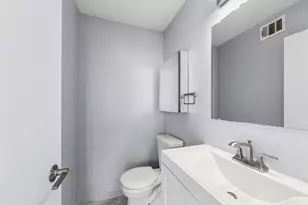 6301 N Sheridan Rd, Chicago, IL 60660 - Photo 10