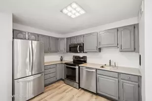 6301 N Sheridan Rd, Chicago, IL 60660 - Photo 4