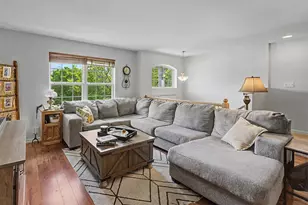 24475 John Adams Dr, Plainfield, IL 60544 - Photo 2