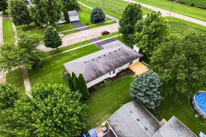 265 W Carol Avenue, Cortland, IL 60112 - Photo 4