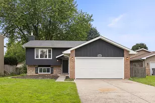 13716 S Amherst Ct, Plainfield, IL 60544 - Photo 2