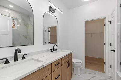 8611 Dorr Road, Wonder Lake, IL 60097 - Photo 14
