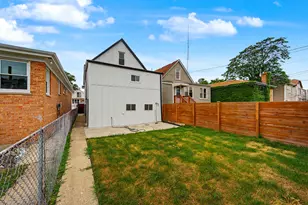 4852 W Melrose St, Chicago, IL 60641 - Photo 32