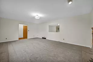 221 Hillside Ln, Bloomington, IL 61701 - Photo 8