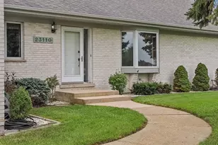 23110 Norma Ln, Harvard, IL 60033 - Photo 2
