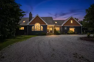 1737 E 1700 North Rd, Watseka, IL 60970 - Photo 8