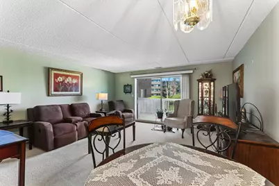 930 Taylor Drive #104, Gurnee, IL 60031 - Photo 2