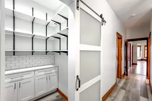 3422 W McLean Ave, Chicago, IL 60647 - Photo 6