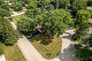 2823 Woodhill Dr, Rockford, IL 61114 - Photo 18