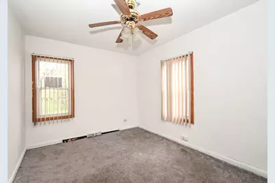 2710 30th Street, Zion, IL 60099 - Photo 8