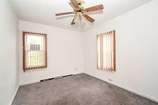 2710 30th St, Zion, IL 60099 - Photo 8