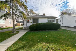 629 S Fulton Ave, Waukegan, IL 60085 - Photo 1