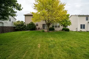 1401 Ballyshannon Dr, Bloomington, IL 61704 - Photo 24