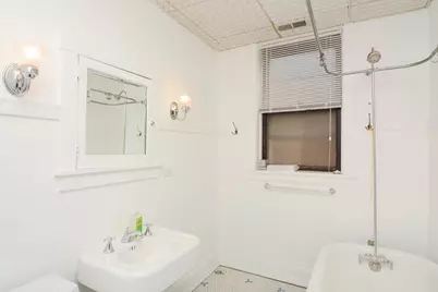 1309 W Newport Avenue #2, Chicago, IL 60657 - Photo 18