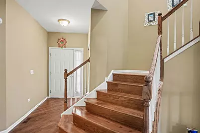 444 Vaughn Circle, Aurora, IL 60502 - Photo 2