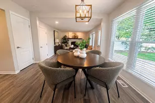 1249 Stonegate Rd, Naperville, IL 60540 - Photo 10