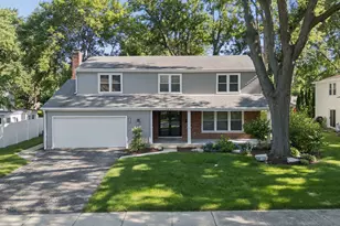 1249 Stonegate Rd, Naperville, IL 60540 - Photo 4