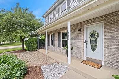 3220 W Lorient Drive, McHenry, IL 60050 - Photo 2