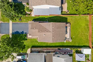 422 Stewart Ave, Woodstock, IL 60098 - Photo 26