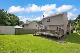 422 Stewart Ave, Woodstock, IL 60098 - Photo 24