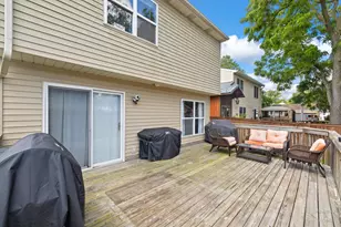 422 Stewart Ave, Woodstock, IL 60098 - Photo 20