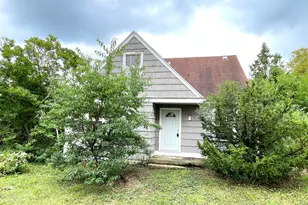 141 Plainfield Rd, Darien, IL 60561 - Photo 2