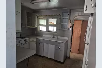 726 E Grand Lake Boulevard, West Chicago, IL 60185 - Photo 6