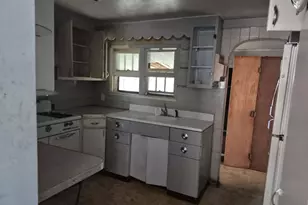 726 E Grand Lake Blvd, West Chicago, IL 60185 - Photo 6