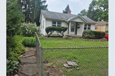 726 E Grand Lake Boulevard, West Chicago, IL 60185 - Photo 2