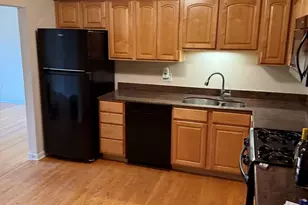 1211 Brown St, Des Plaines, IL 60016 - Photo 4