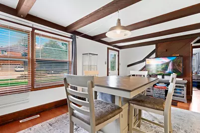8612 Meade Avenue, Burbank, IL 60459 - Photo 4
