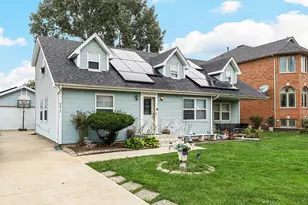 8612 Meade Ave, Burbank, IL 60459 - Photo 1
